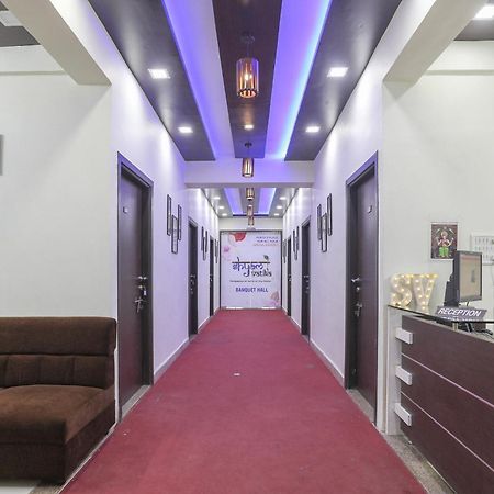 Collection O Shyam Vatika Banquet And Rooms Surat Exterior foto