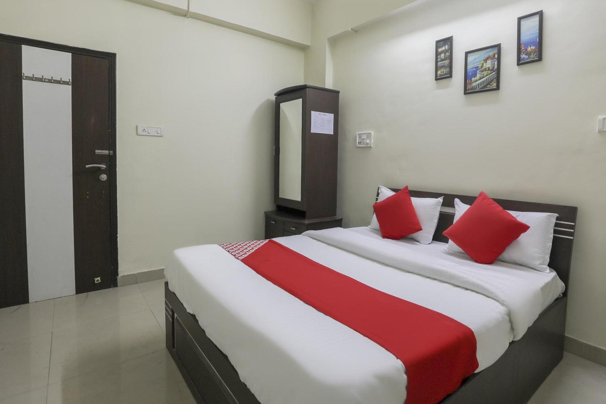 Collection O Shyam Vatika Banquet And Rooms Surat Exterior foto