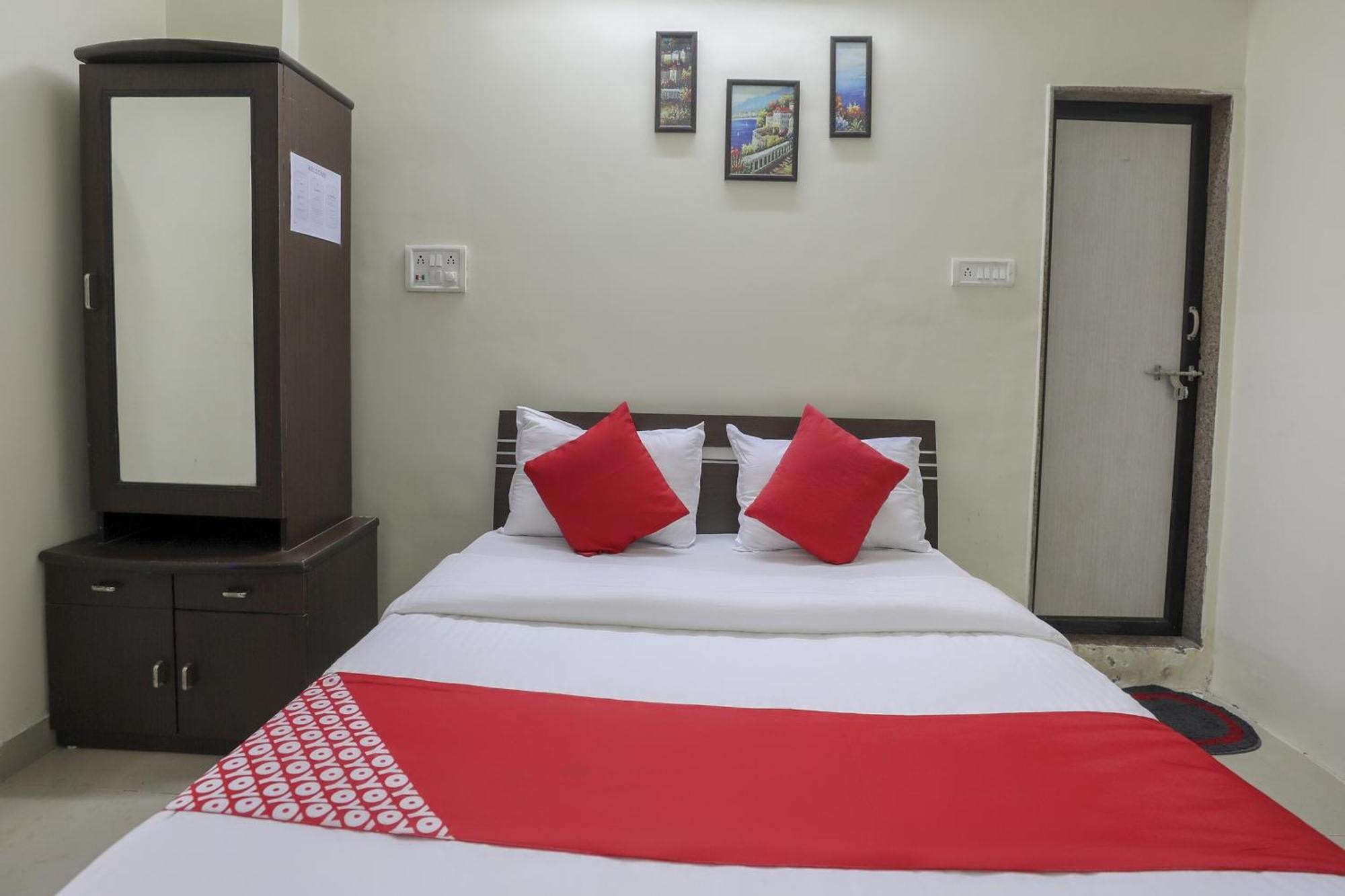 Collection O Shyam Vatika Banquet And Rooms Surat Exterior foto