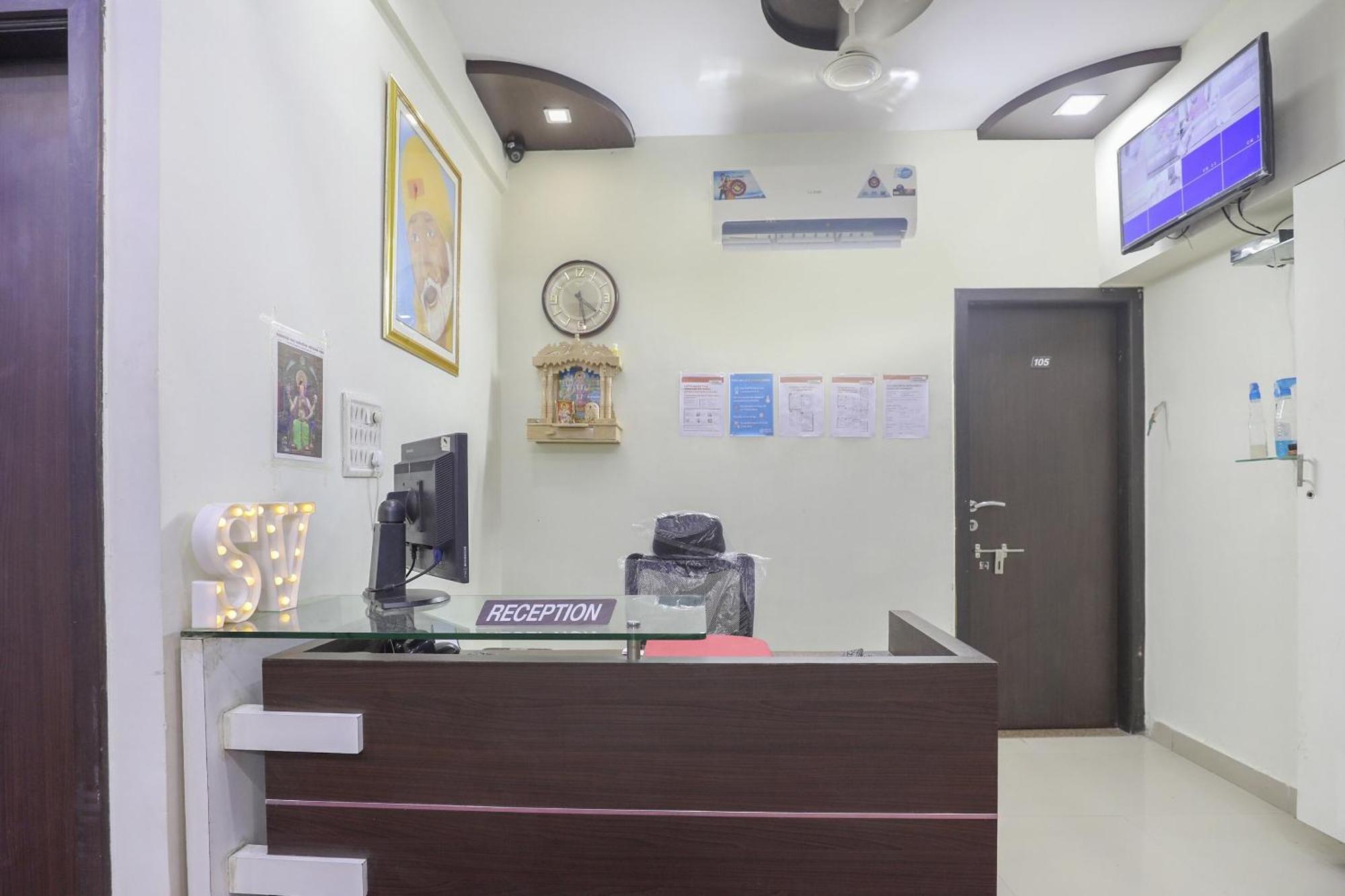 Collection O Shyam Vatika Banquet And Rooms Surat Exterior foto